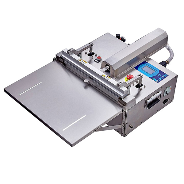 ម៉ាស៊ីនបូមធូលីនិងផ្លុំ DZQ-600E0